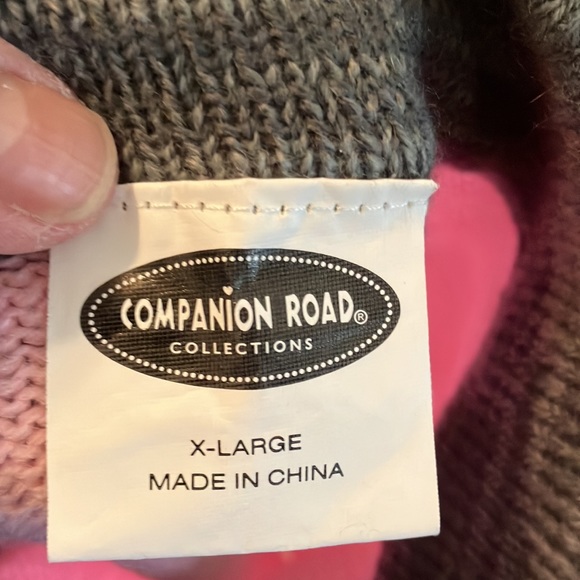 Companion Road Dog Sweater - Picture 5 of 6